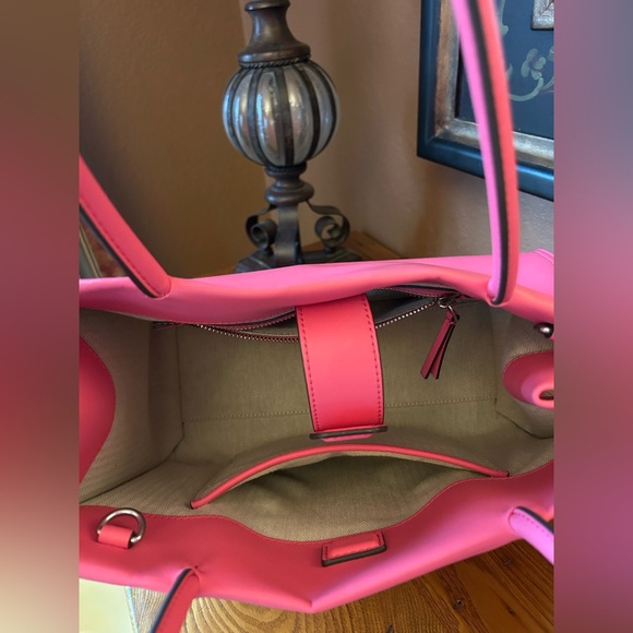 Tory Burch Small Ella Bio Tote large logo hidden pocket w/dust bag and strap - Picture 10 of 16